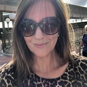 Meet your Posher, Hilary-rose